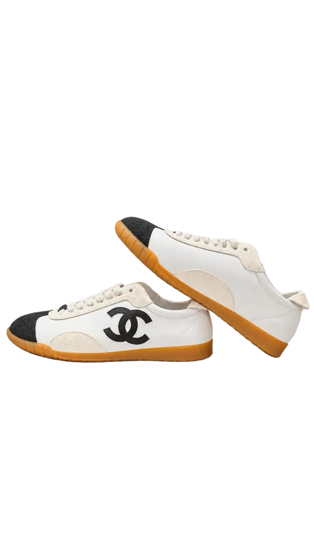 Chanel 26P Sneakers أبيض