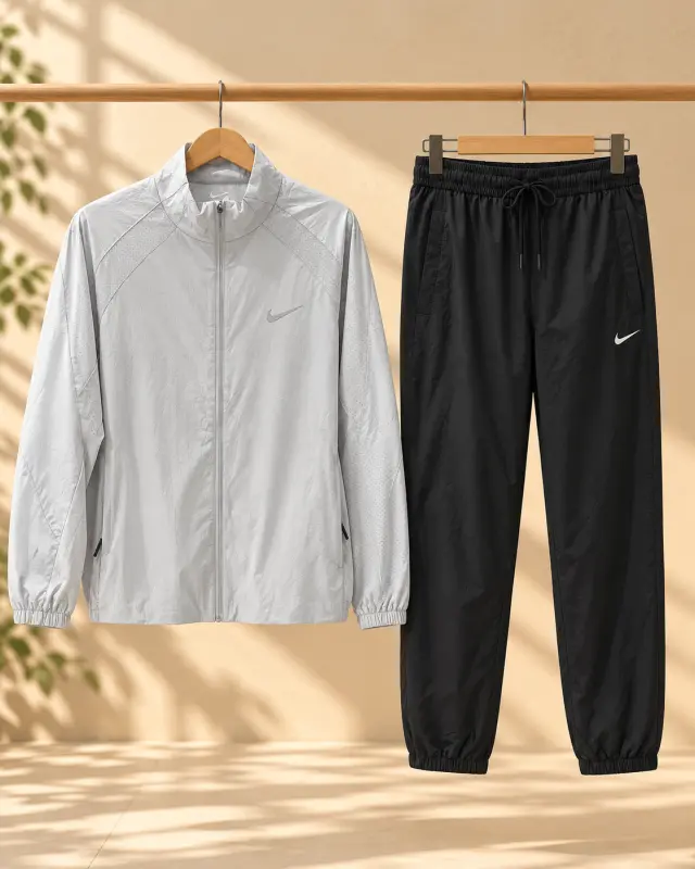 طقم رياضي NIKE أبيض