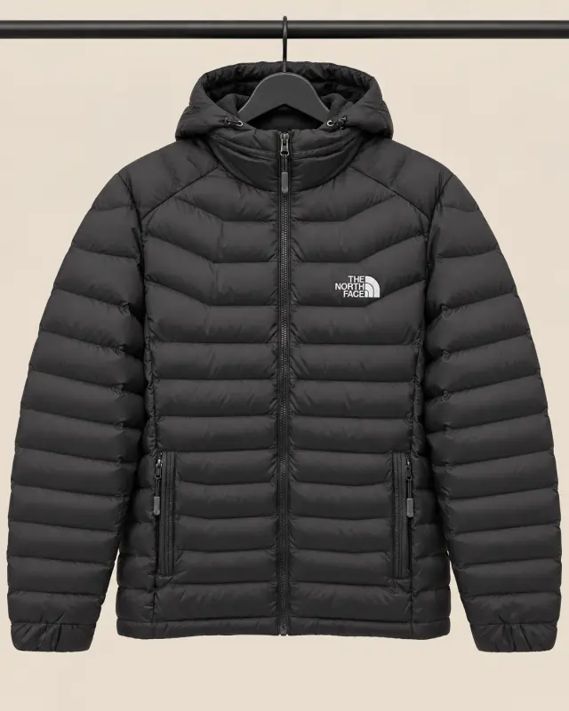 The North Face hooded puffer jacket أسود