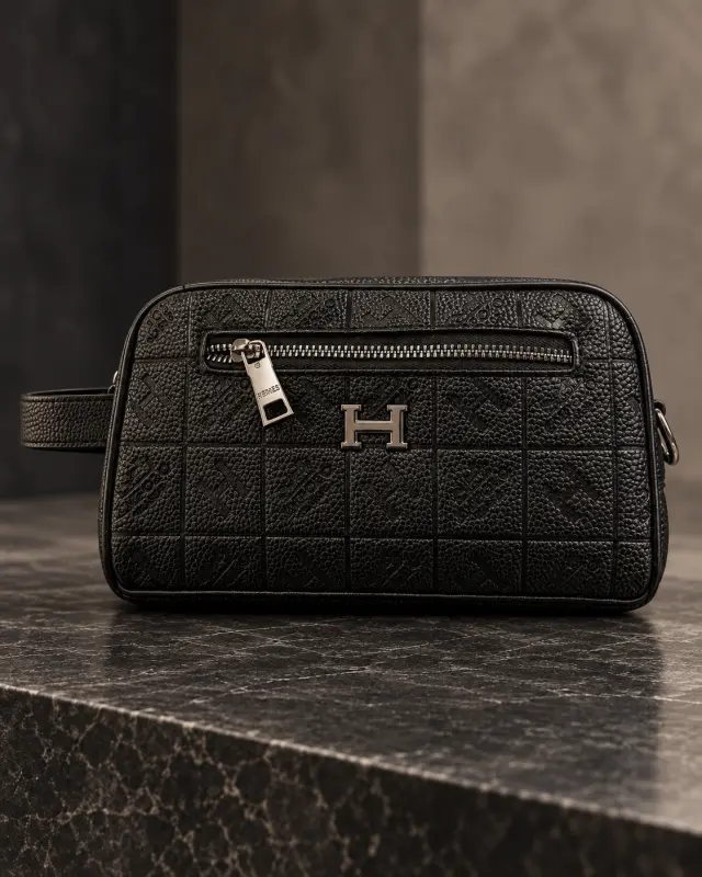 Luxury Men's Black Textured Leather Pouch Bag أسود