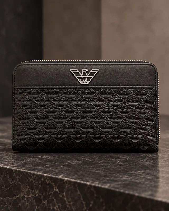 Emporio Armani Zip-Around Wallet أسود