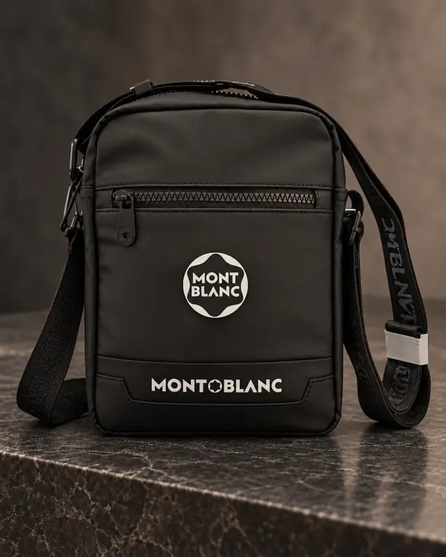 Montblanc Waterproof shoulder bag أسود