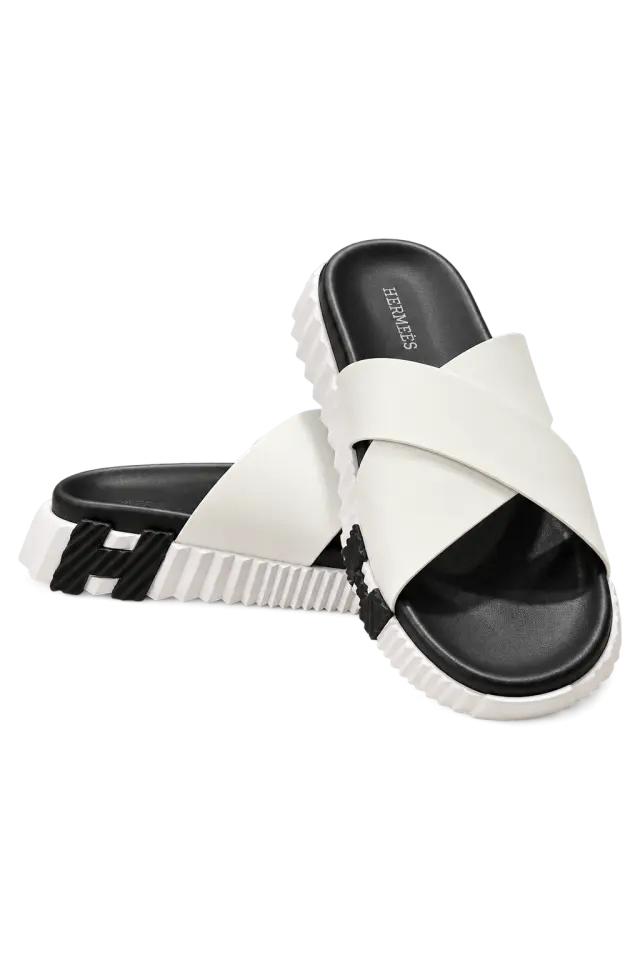 Crisscross Slide Sandals أبيض وأسود